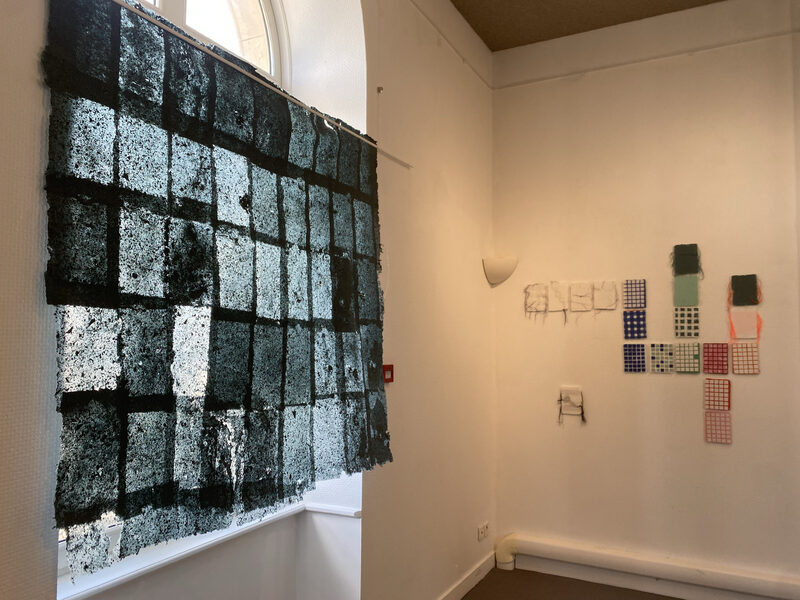 L&Eacute;S - installation en papier - Marine Chevanse