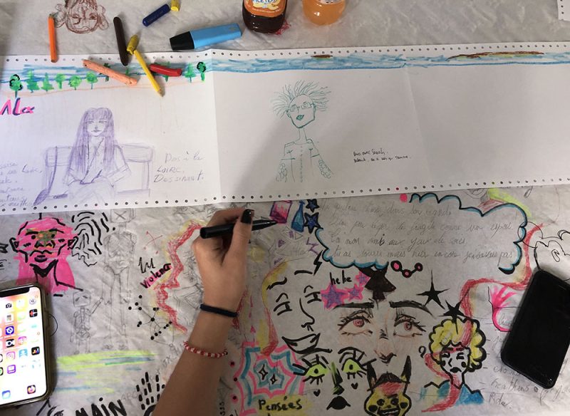expression libre sur la nappe pour pr&eacute;parer le film