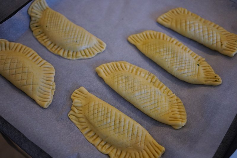chaussons pr&ecirc;ts &agrave; passer au four