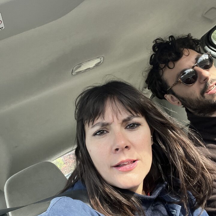 le duo en pleine r&eacute;flexion
