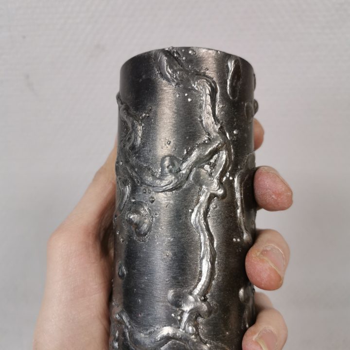 recherche de mati&egrave;res et textures &agrave; la baguette de soudure