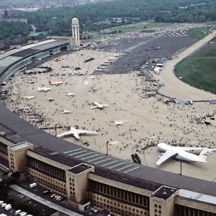 Vue du toit du Tempelhof. Cr&eacute;dit : Wikip&eacute;dia
